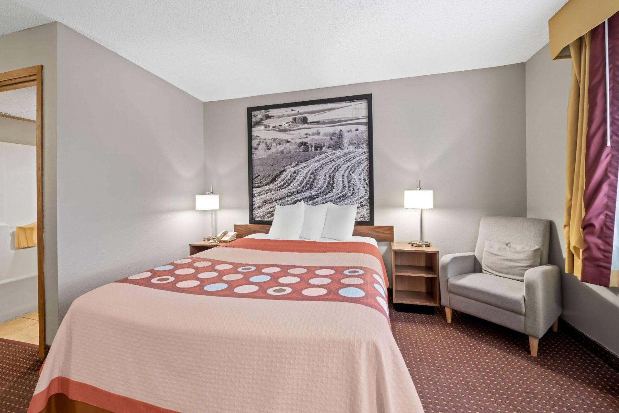 Super 8 By Wyndham Waverly Exteriér fotografie