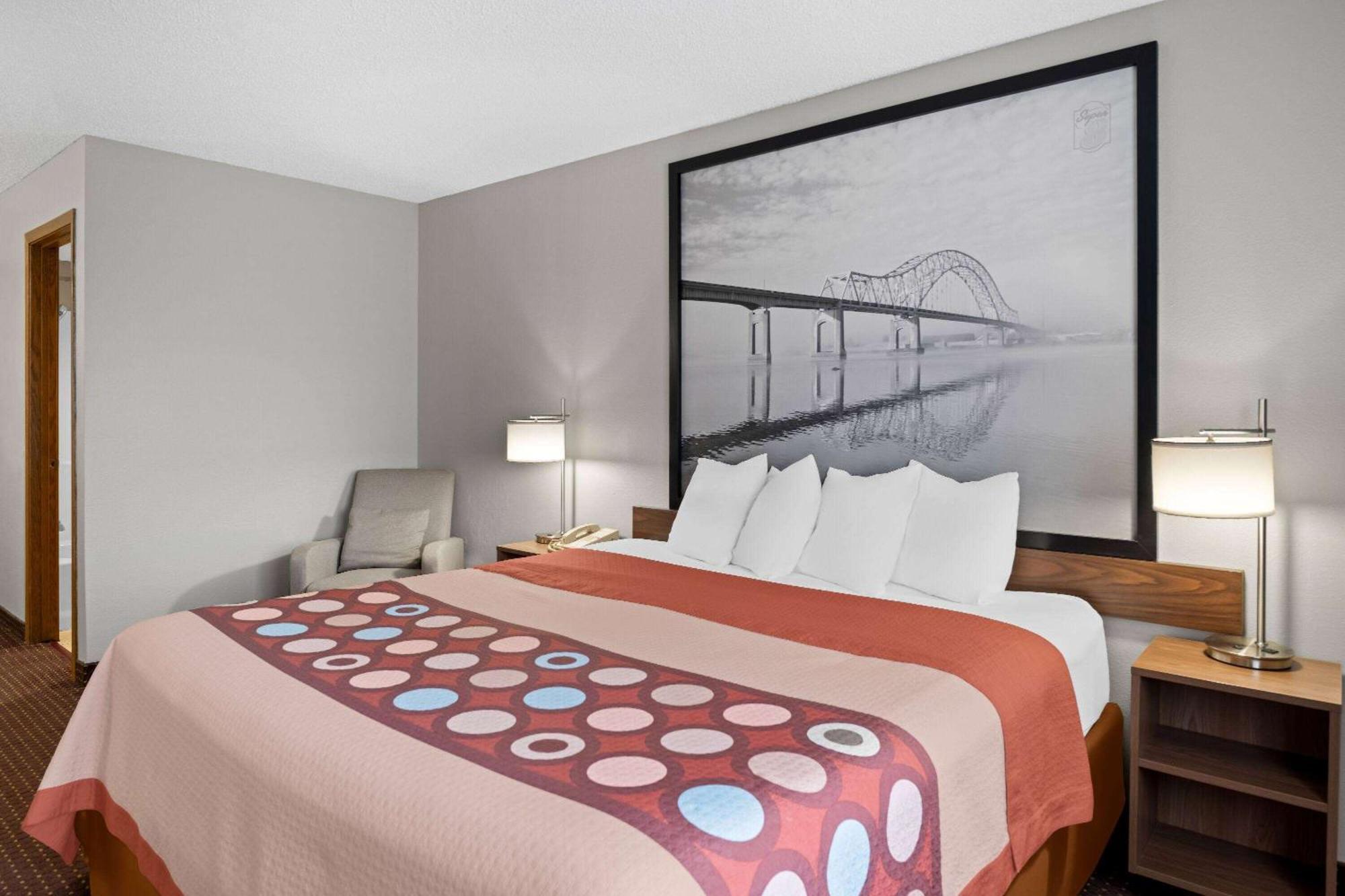 Super 8 By Wyndham Waverly Exteriér fotografie